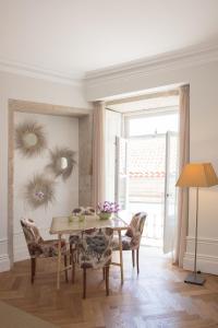 BOUTIQUE Rentals-Flores Chic in historical center