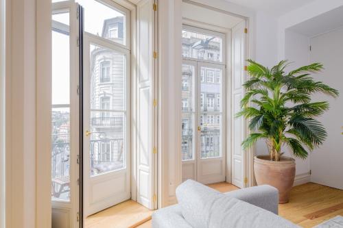 BOUTIQUE Rentals-Kihara’s Ribeira Apt with great views