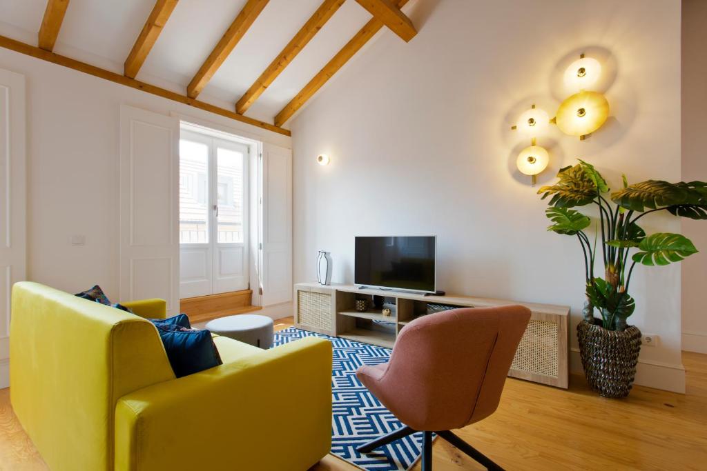 BOUTIQUE Rentals-THE ALMA Apt w/ balcony 96 Rua do Doutor Ricardo Jorge, 4050-039 Porto