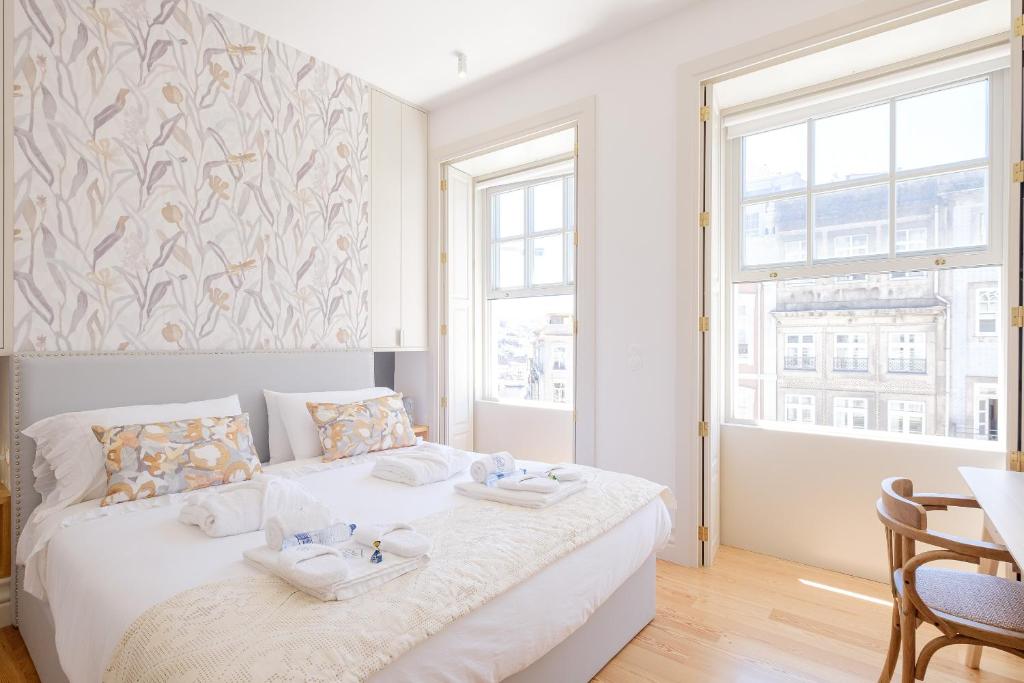 Appartement BOUTIQUE Rentals- THE RIBEIRA***** Apt great views 65 Rua de Mouzinho da Silveira 3 4050-265 Porto