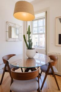BOUTIQUE Rentals- THE RIBEIRA***** Apt great views