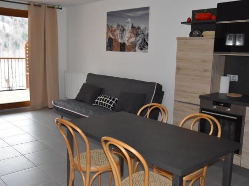 Appartement Appartement Bozel, 2 pièces, 4 personnes - FR-1-464-81 RÃ©sidence Le Pays Sage - 131 Route De Pralognan - Bozel