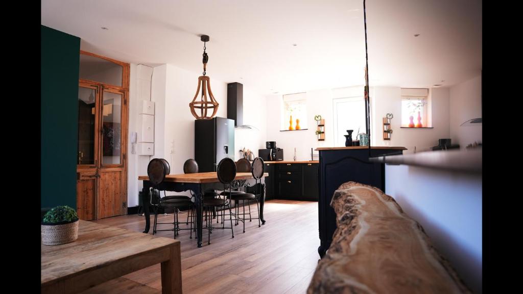 Brand New 1 Bdr Place du Pin 06300 Nice
