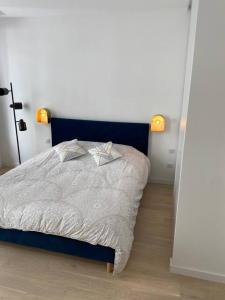Brand new 1 bedroom flat with Parking- 5 min Paris Pte de Versailles