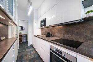 Brand new 2 bedrooms heart of Cannes