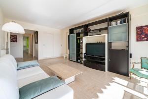 Brand new 2 bedrooms heart of Cannes
