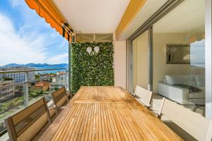 Brand new 2 bedrooms heart of Cannes