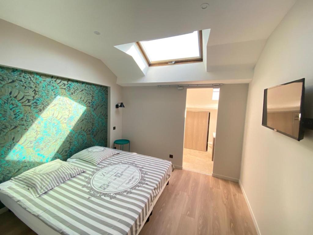 Brand new 4 bedrooms 4 bathrooms Heart of Cannes 3rd floor 34 Rue Jean Jaures, 06400 Cannes