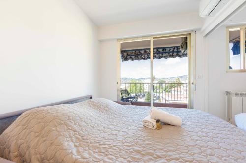 brand new one bedroom apartment with sea view terrace in the center