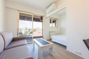 brand new one bedroom apartment with sea view terrace in the center