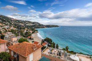 Brand New Studio, Sea View, AirCon, Wifi