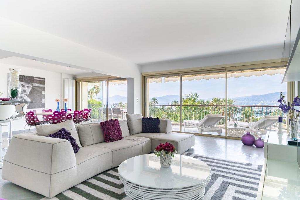 Appartement Brand new two bedrooms on the Croisette 109 Boulevard de la Croisette 06400 Cannes