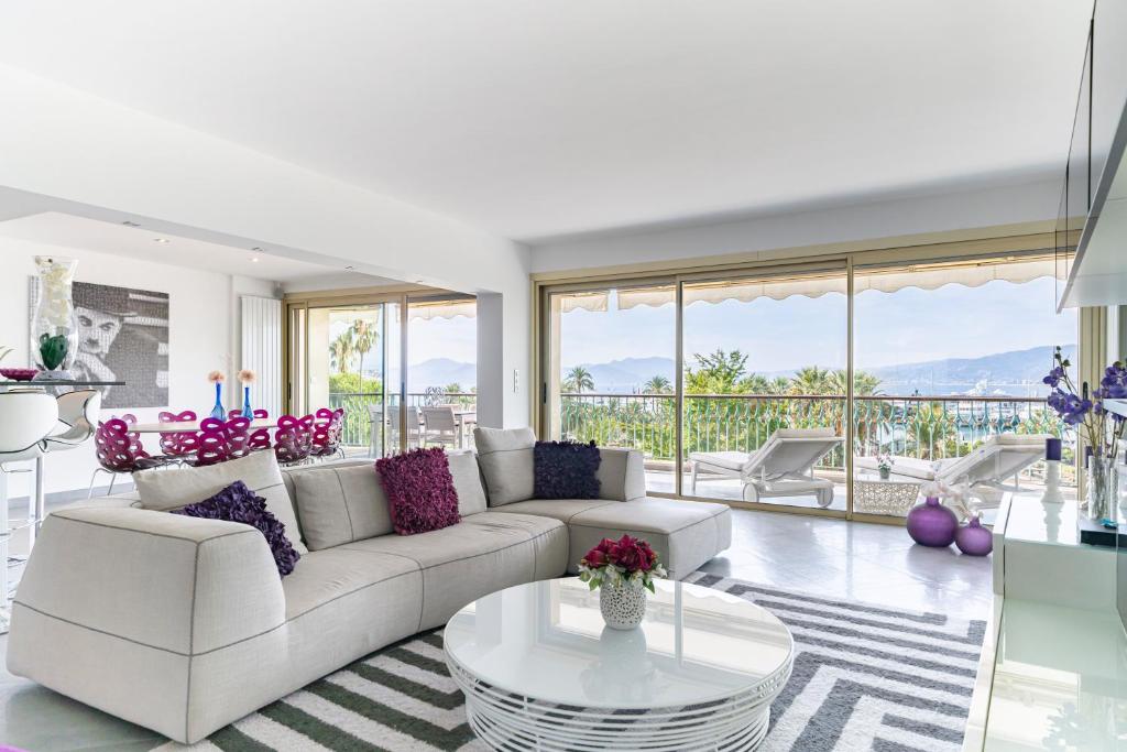 Brand new two bedrooms on the Croisette 109 Boulevard de la Croisette, 06400 Cannes