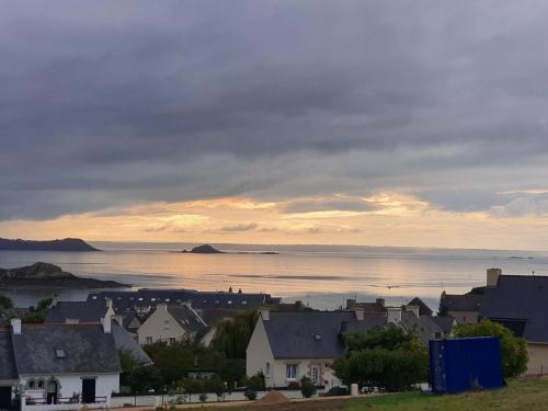 Appartement Bretagne vue mer sur les hauts d'Erquy Erquy france