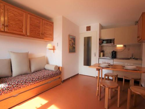 Appartement Appartement Briançon, 1 pièce, 4 personnes - FR-1-330C-128 APPARTEMENT 001 - ETAGE -2 - RDC 38 route de Grenoble Briançon