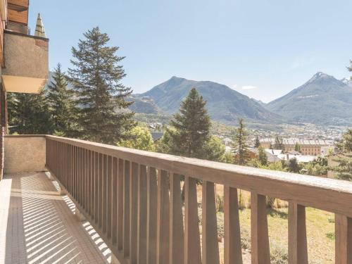 Appartement Appartement Briançon, 4 pièces, 8 personnes - FR-1-330C-55 43 Avenue Du Lautaret -  - Briançon