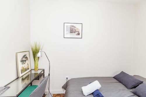 Bright 12m ideal for couple in Saint-Ouen
