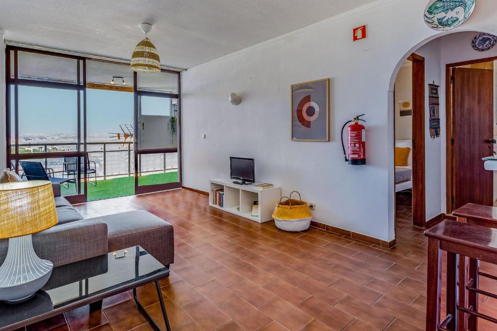 Appartement Bright 1BDR Apartment W/Balcony & Pool by LovelyStay Prolongamento Av. General Humberto Delgado - Torre Iberius, Lote 5 8ºD 8365-138 Silves