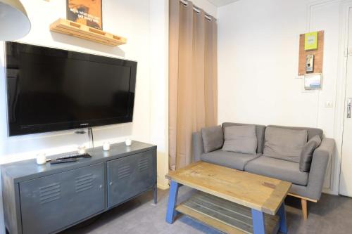 Bright 22 M Ideal For 2 Near Belleville