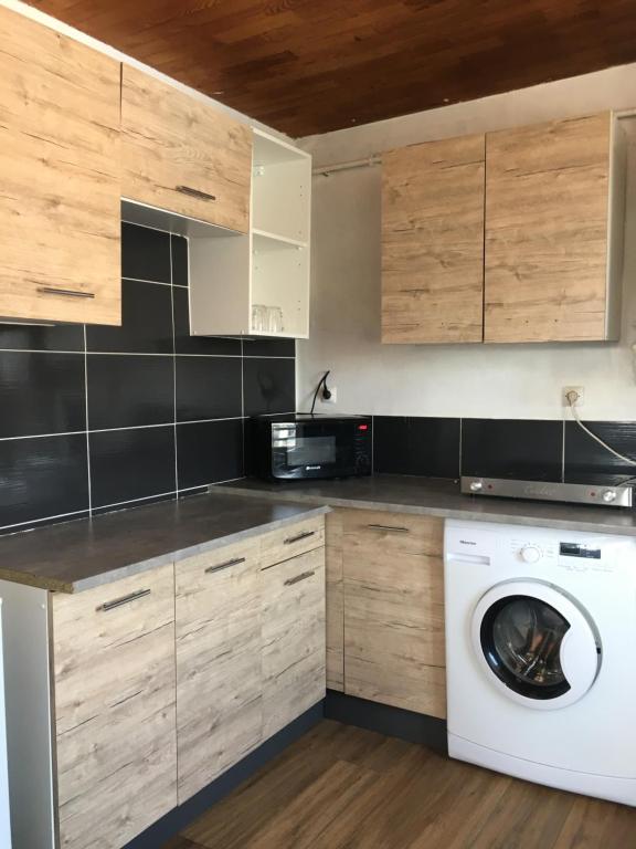 Bright 22 M Ideal For 2 Near Belleville