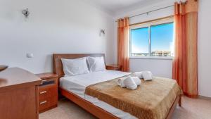 Bright 2BDR Apartment W/ Balcony by LovelyStay