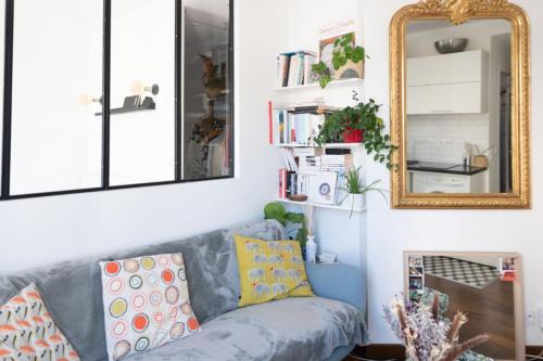 Bright 30 m ideal for couple in Paris 20th