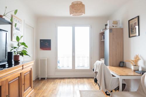 Bright 38 m - balcony - view of the Sacré-Cœur
