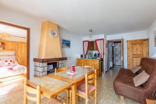 Bright 40 M2 With Balcony Mountain View