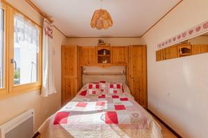 Bright 40 M2 With Balcony Mountain View