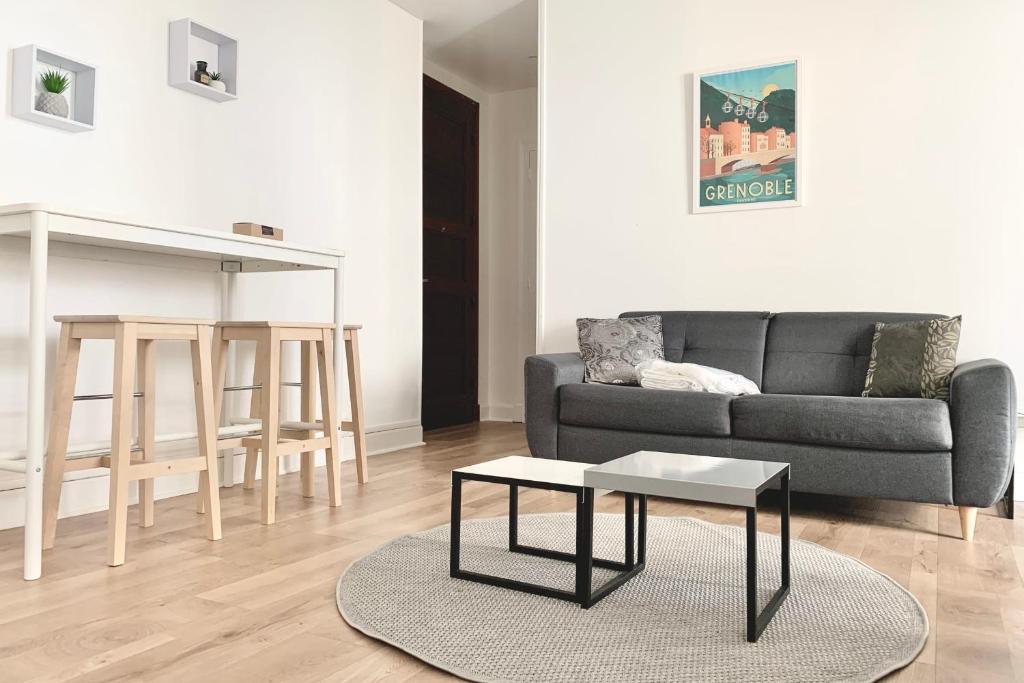 Appartement Bright 42m2 apartment fully renovated in 2021 #BT 31 cours Jean Jaurès 38000 Grenoble