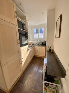 Bright 43m near Montmartre