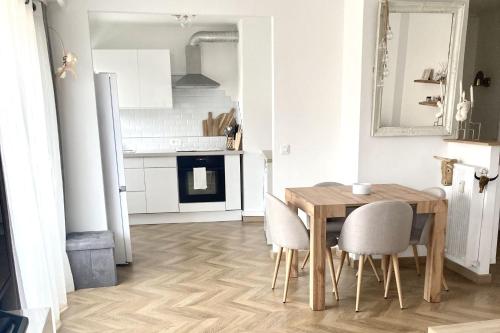 Bright 45 m2 all comfort near downtown