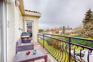 Bright 60m with 2 terraces in Toulouse