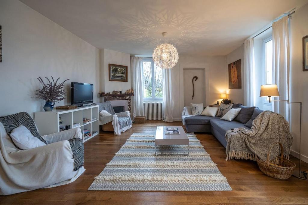 Bright airy spacious apartment 310 Route de Saint-Gervais, 74190 Passy