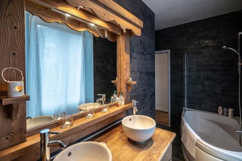 Bright airy spacious apartment