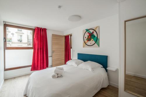 Bright and cosy flat at the heart of Paris in a trendy district - Welkeys