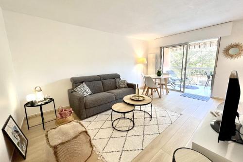 Bright and refurbished nest in Saint-Raphaël