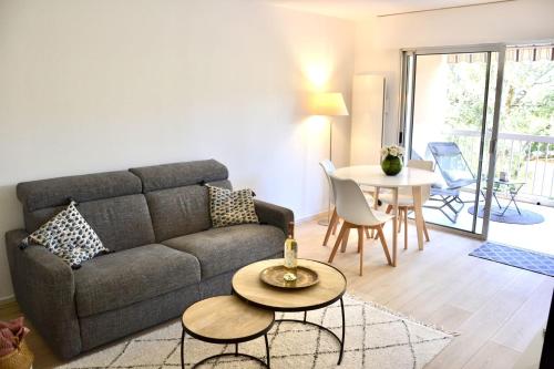 Bright and refurbished nest in Saint-Raphaël