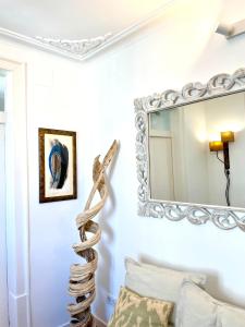 Bright and spacious three bedroom apt in the heart of Lisbon