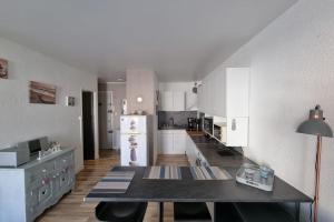 Bright And Well Equipped Studio In Cap D'agde