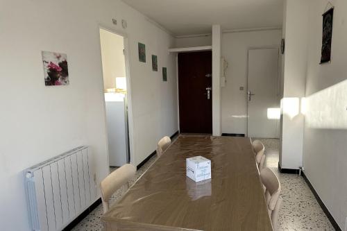 Bright apartment 5 minutes walk from the sea