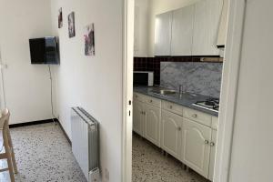 Bright apartment 5 minutes walk from the sea