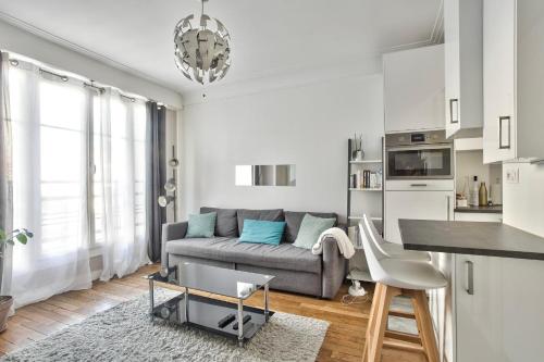 Bright apartment for 3 people - Paris 17