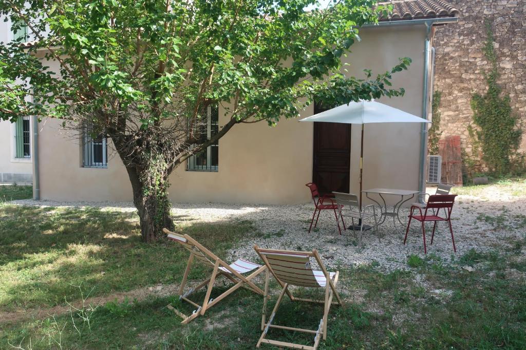 Bright apartment in hypercenter with balcony and beautiful view 14000 Caen
