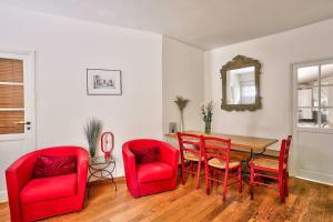 Bright apartment in the heart of Batignolles