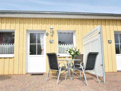 Bright Apartment in Wiek on Baltic Coast