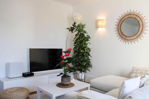 Bright apartment near Place du Trocadero