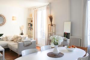 Bright apartment near Place du Trocadero