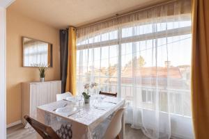 Bright Apartment With Wi Fi La Plage Du Brusc