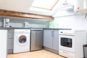 Bright apt near PARIS